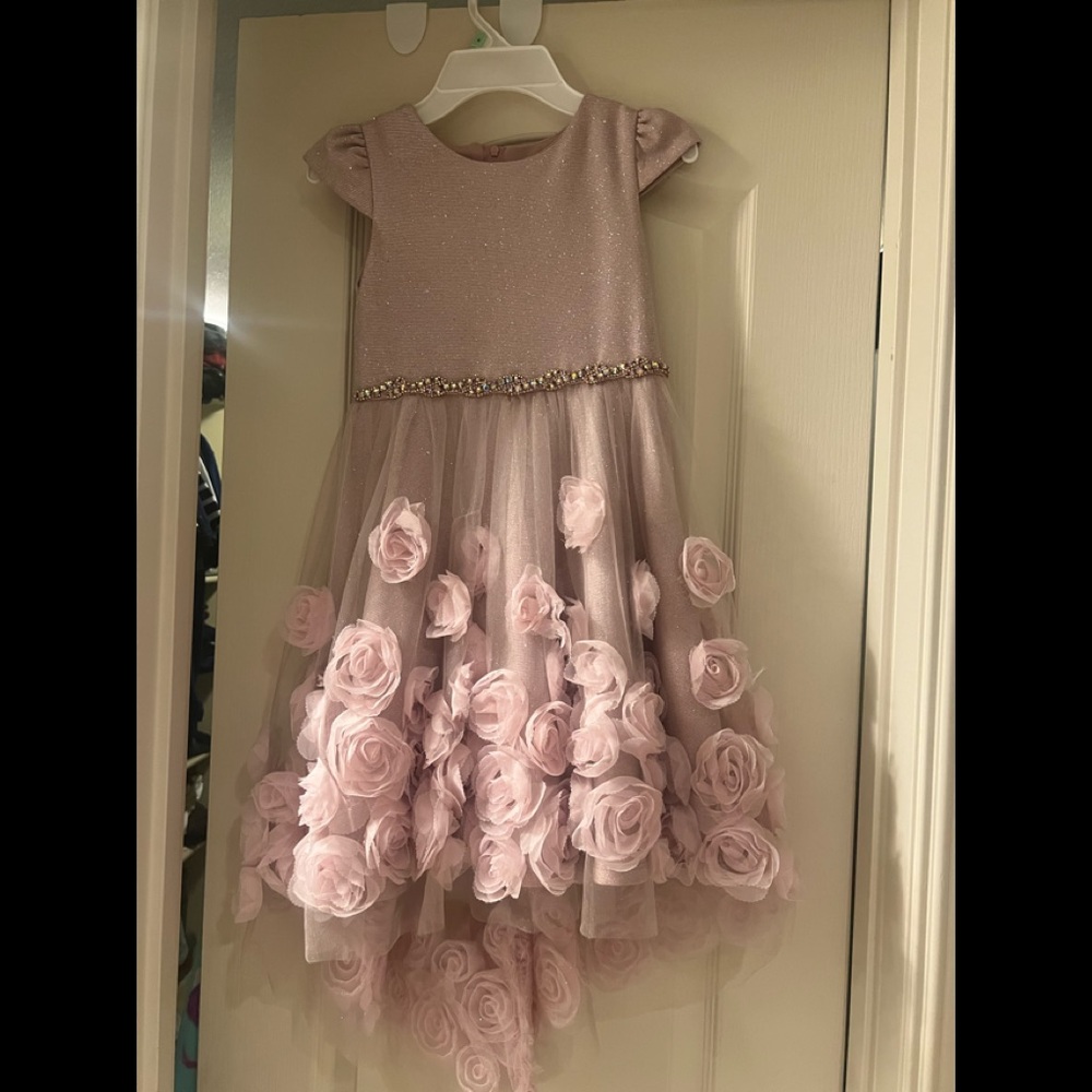Beautiful kids dress..